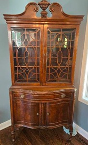 lot 42 image: Attractive China Display Cabinet with Wonderful Storage