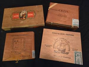 lot 49 image: Cigar Boxes
