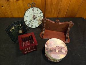 lot 103 image: Home Decorations