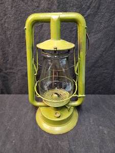 lot 35A image: Defiance Lantern & STPG Co. No. 0 Perfect, With Perfect DL & S Co. Globe