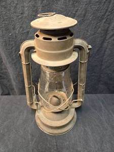 lot 229A image: Dietz #2 Blizzard With Fitzall Globe