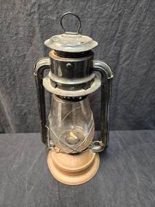 lot 231A image: C.T. Ham #2 Cold Blast With Copper Fount Hams Cold Blast Matchless Globe Lantern