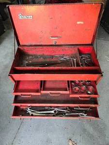 lot 320 image: Snap on Tool Box with Tools