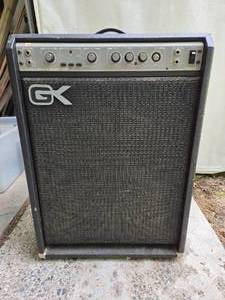 lot 323 image: Gallien Kruger Bass Amp & Speaker