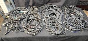 lot 324 image: Various Speaker & Musical Cords