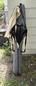 lot 444 image: Screen Tent in Bag for Storage