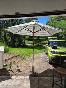lot 452 image: Outdoor Umbrella & Metal Stand