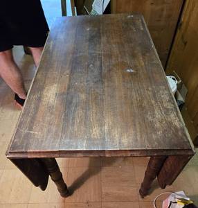 lot 255 image: Vintage Drop Leaf Kitchen or Dining Desk