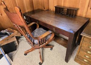lot 200 image: Vintage Oak Desk with Cabinet on Top and Oak Desk Chair