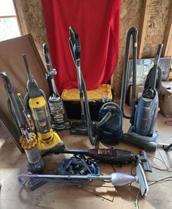 lot 249 image: Variety Of Vacuums