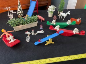 lot 58 image: Fun Playground Doll House Furniture