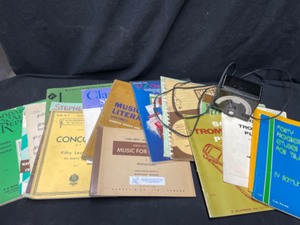 lot 195 image: Classical Music Books with Franz Vintage Metrodome