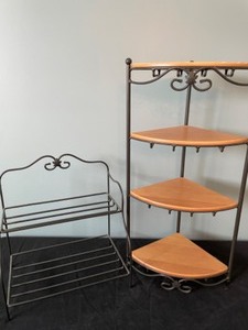 lot 54 image: Longaberger Vintage Foundry Wrought Iron Corner Rack & Basket Rack