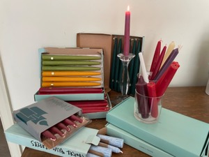 lot 339 image: Great Collection of Party Lite Tapers
