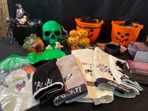 lot 227 image: Halloween Party