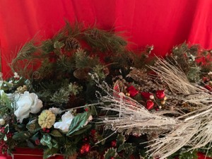 lot 220 image: Greenery with Garlands, Lights, for the Holiday Season