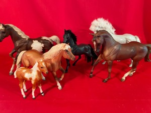lot 279 image: Breyer Horses and Other Friends