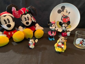 lot 285 image: Mickey Mouse Fan Club