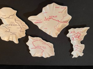 lot 289 image: Country Shaped Entertaining Plates--Germany, Spain, Poland, England