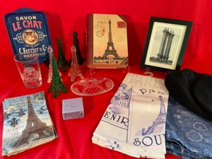 lot 325 image: French Collection--Paris