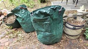 lot 133 image: 4 Recycling Bags for Weeds and Leaves