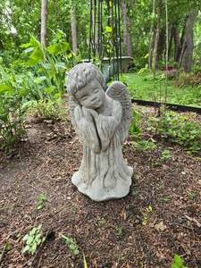 lot 135 image: Cherub Angel Garden Statue