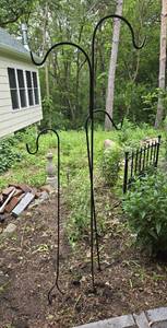 lot 141 image: 3 Shepherd Hooks for Plants
