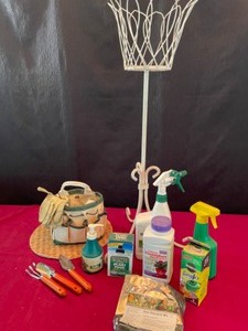 lot 64 image: Plant Stand, Supply Bag & Chemicals