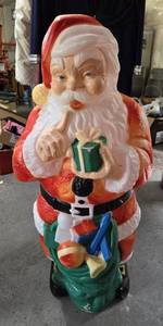 lot 163 image: 44 Santa Claus