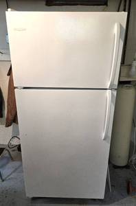 lot 168 image: Frigidaire Refrigerator Model FRT18KB2DW4