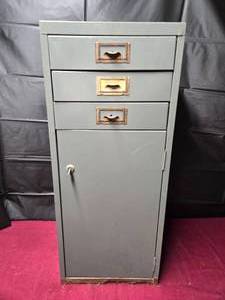 lot 174 image: Small Grey Handy Cabinet