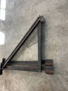 2 - ANGLE IRON SADDLE SIDE BRACKETS FOR SCAFFOLD