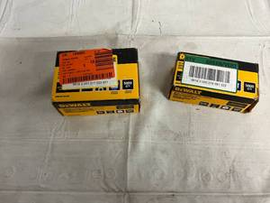 5000 38 and 5000 916 Carpet Pad Staples