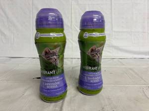 2 Bottles of Vibrant Life Lavender Scent Litter Box Freshness Booster