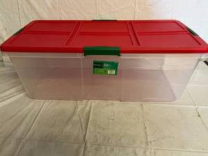 100Qt Storage Tote with Locking Lid