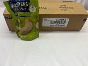 II. 12x 5oz Planters Dill Pickle Cashews