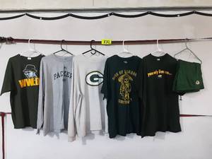 lot 6 image: 5 Green Bay Packers T-shirts and 1 Pair of Shorts Size XXL