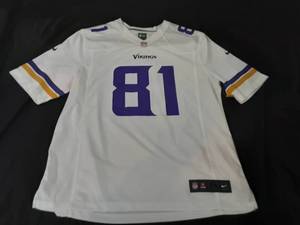 lot 21 image: Nike MN Vikings Jersey, Bilotta #81 size XL