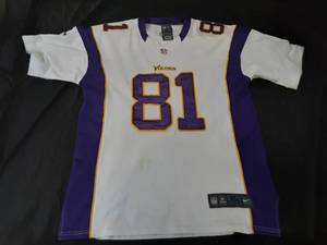 lot 22 image: Nike MN Vikings Jersey, Bilotta #81 size XL