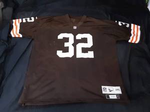 lot 24 image: Reebok Cleveland Browns Jersey 1963 Throwbacks, Jim Brown #32 size 2XL