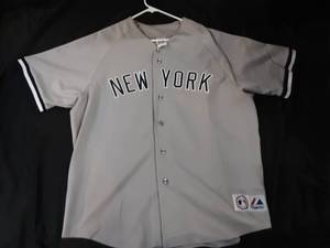 lot 34 image: Majestic NY Yankees Jersey Rodriguez #13 Size XXL