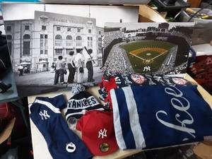 lot 35 image: NY Yankees Blankets, Prints, Hats and More