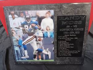 lot 58 image: MN Vikings Randy Moss Collectors Plaque