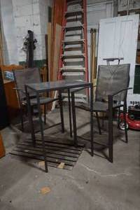lot 8 image: Tall Patio Table & Chairs