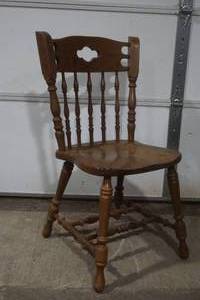 lot 23 image: Dining Chair