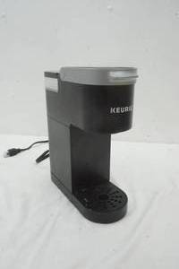 lot 41 image: Keurig Maker 12oz max