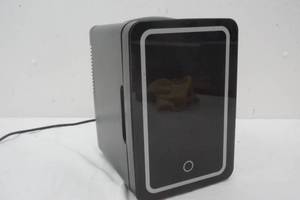 lot 43 image: Keil Led Lighted Mini Fridge
