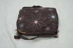 lot 60 image: Traveling DVD Player