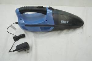 lot 62 image: Portable Shark Vacuum