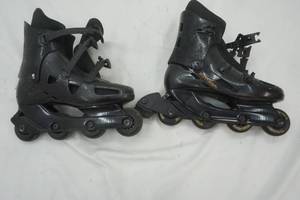 lot 69 image: Pair of Rollerblade Explore 2000